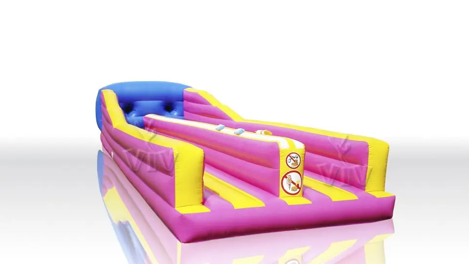 Bungee Run GIGANT commercial inflatable action game